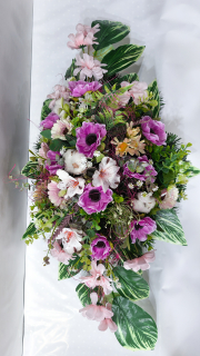 Ikebana zaťažená podlhovastá